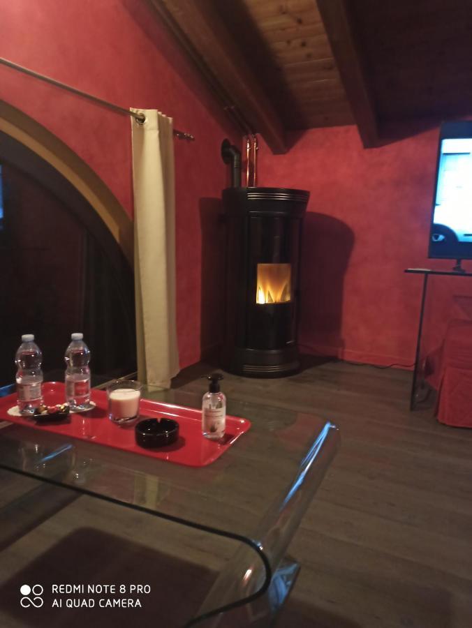 Casa Vacanze Soleluna มอนติเคียรี ภายนอก รูปภาพ