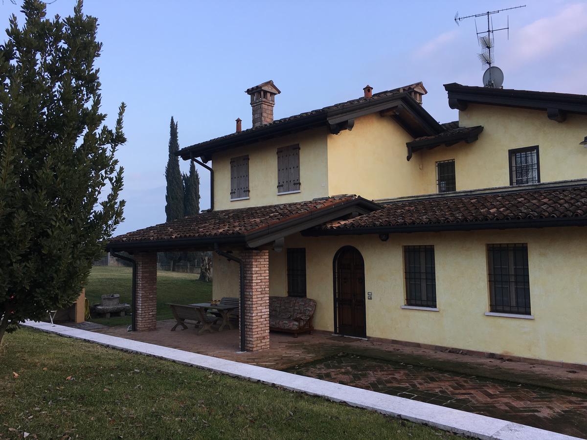 Casa Vacanze Soleluna มอนติเคียรี ภายนอก รูปภาพ