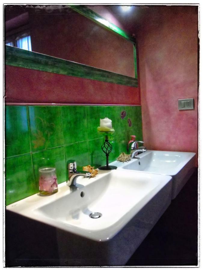Casa Vacanze Soleluna มอนติเคียรี ภายนอก รูปภาพ